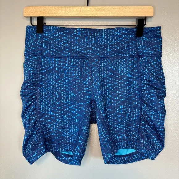 Lululemon sz 8 Luxtreme Speed Track Bike Shorts Samba Snake Blue Ruched Running - Picture 2 of 6